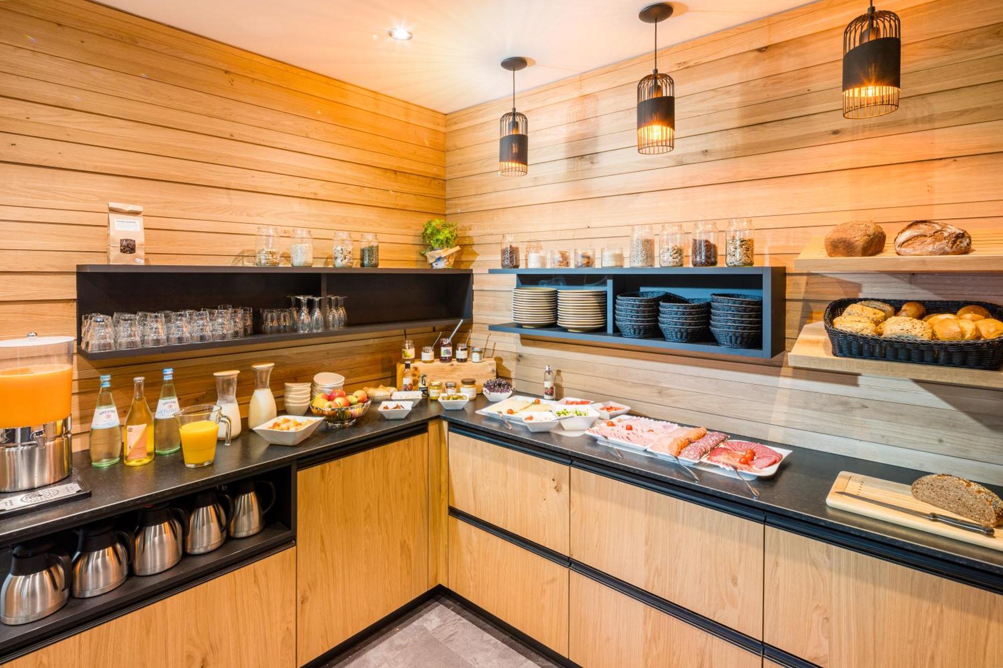 Weinhotel Sonnenschein Ернст Екстериор снимка