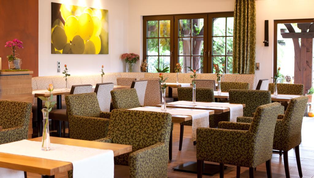 Weinhotel Sonnenschein Ернст Екстериор снимка